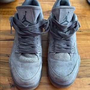 Kaws x Air Jordan 4 Retro “Cool Gray” size 11